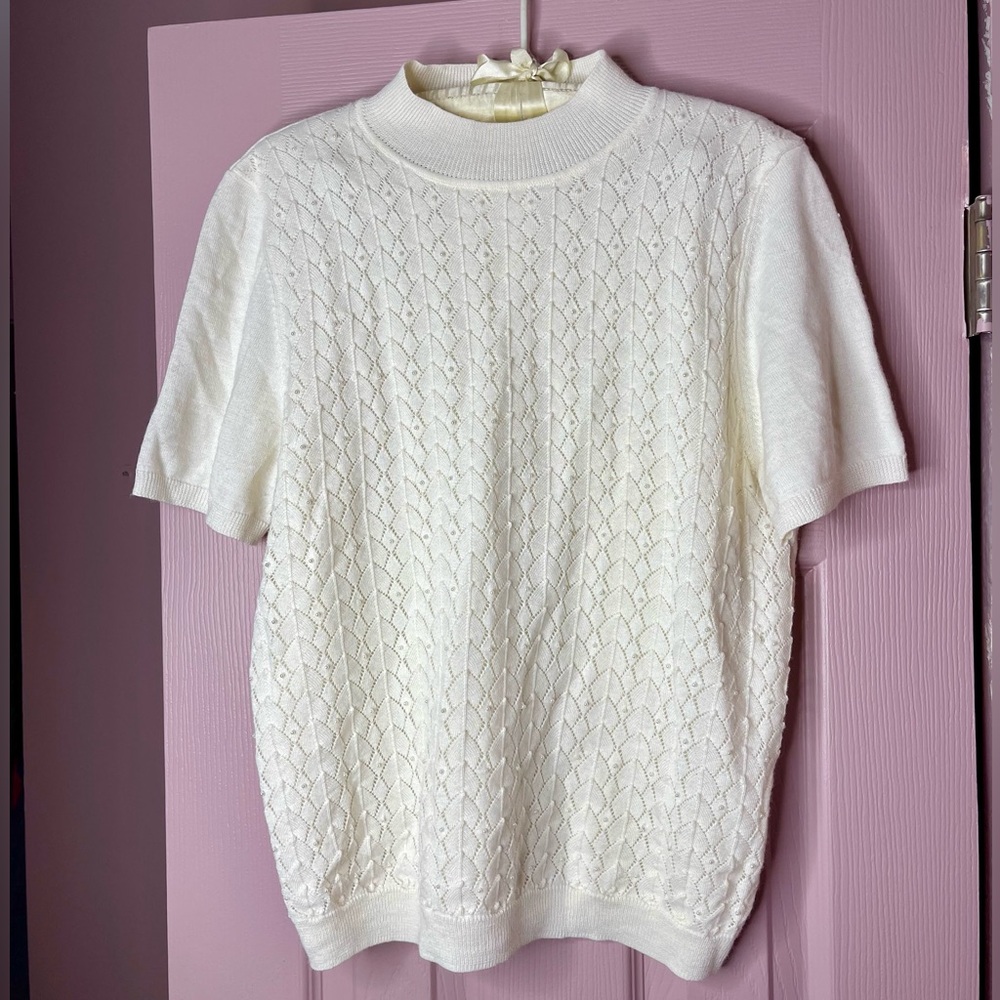 Vintage cream mock neck patterned knit with pearl detailing